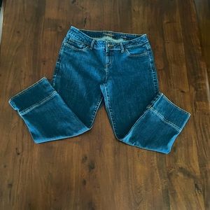 Vera Wang Crop Blue Jeans Size 8